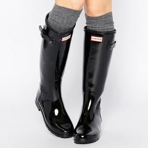 Hunter Original Tall Gloss Rain Boots in Black